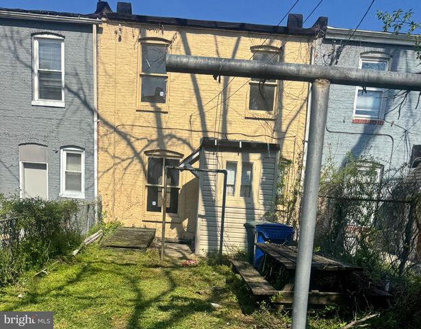 2215 BELAIR RD, Baltimore, MD 21213