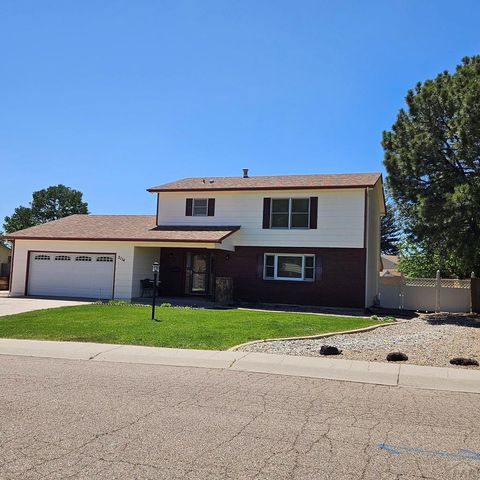 2114 Rangeview Dr, Pueblo, CO 81008
