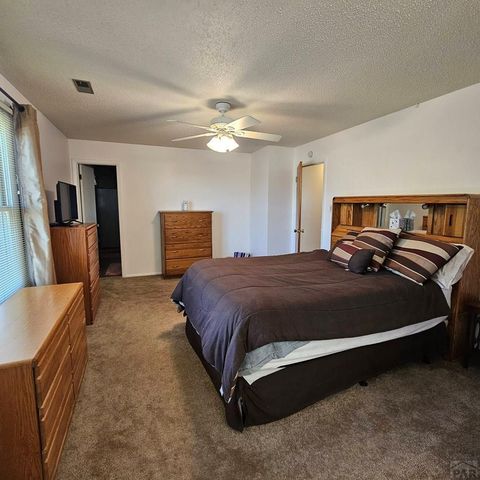 2114 Rangeview Dr, Pueblo, CO 81008