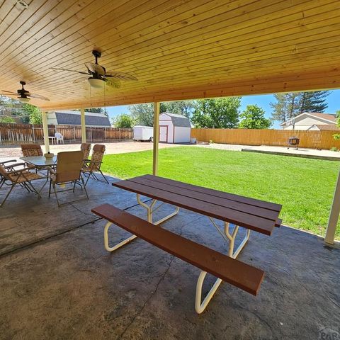 2114 Rangeview Dr, Pueblo, CO 81008
