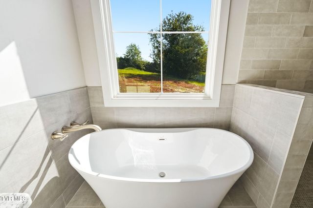 287 Old Island Trail, Kingsport, TN 37664