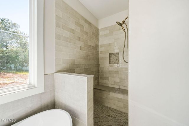 287 Old Island Trail, Kingsport, TN 37664