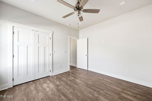 287 Old Island Trail, Kingsport, TN 37664