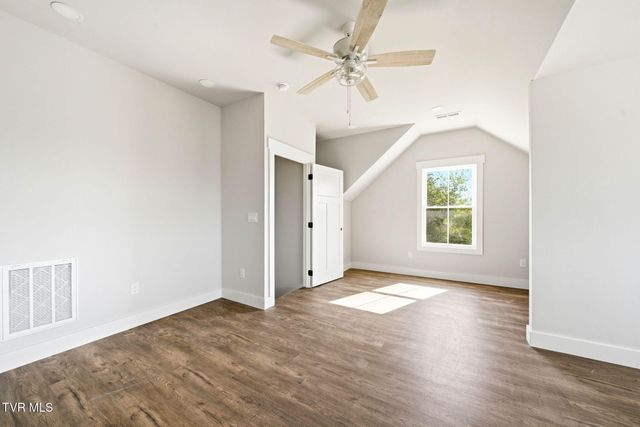 287 Old Island Trail, Kingsport, TN 37664