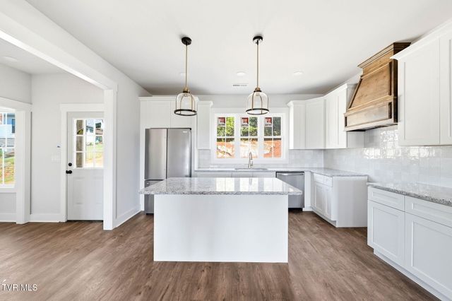 287 Old Island Trail, Kingsport, TN 37664