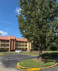6402 PARC CORNICHE DRIVE 5208, Orlando, FL 32821