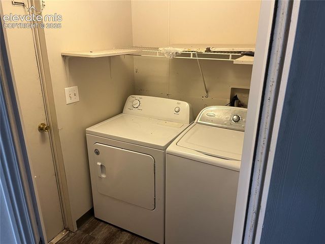 271 E Countryside Drive, Pueblo West, CO 81007