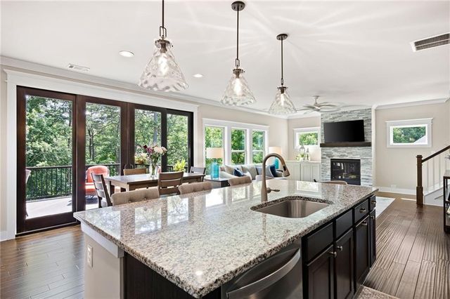 413 Ridgeway Lane, Canton, GA 30114