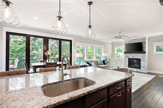 413 Ridgeway Lane, Canton, GA 30114
