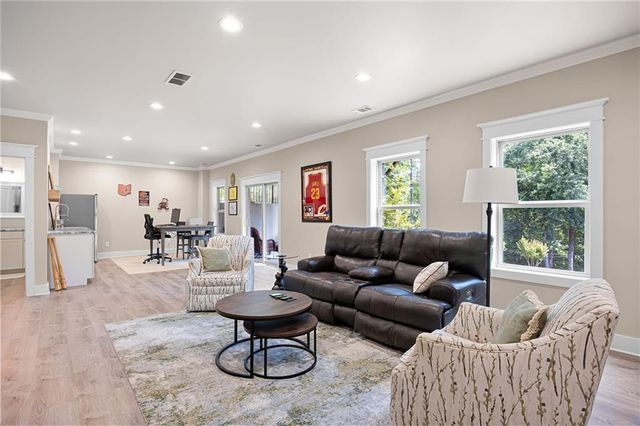 413 Ridgeway Lane, Canton, GA 30114