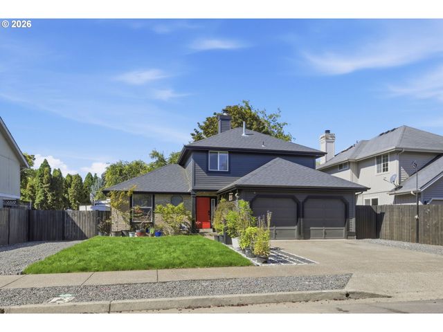 2076 ASSUMPTION St, Eugene, OR 97402