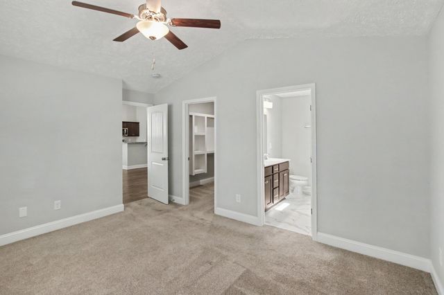 273 Green Hills Dr, Springfield, TN 37172