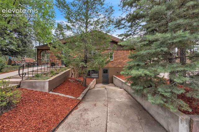 6430 Burrows Road, Colorado Springs, CO 80908