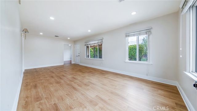 6443 Agnes Avenue, North Hollywood, CA 91606