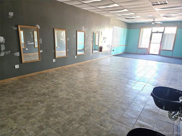 1350 E Bristol Road, Burton, MI 48529