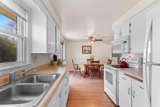 914 RASMUSSEN PLACE, Green Bay, WI 54304