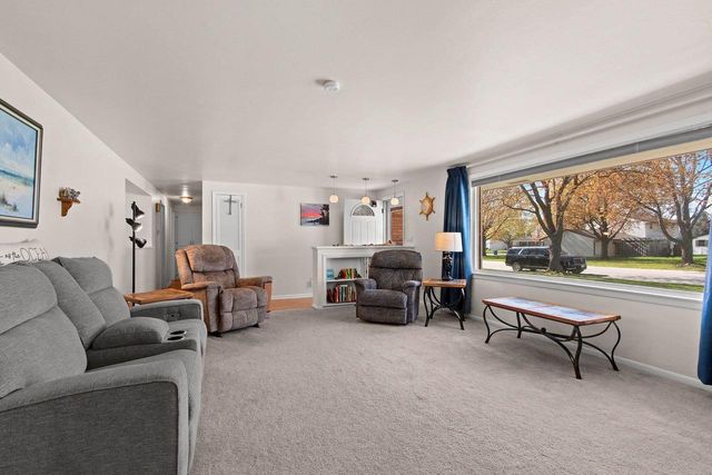 914 RASMUSSEN PLACE, Green Bay, WI 54304