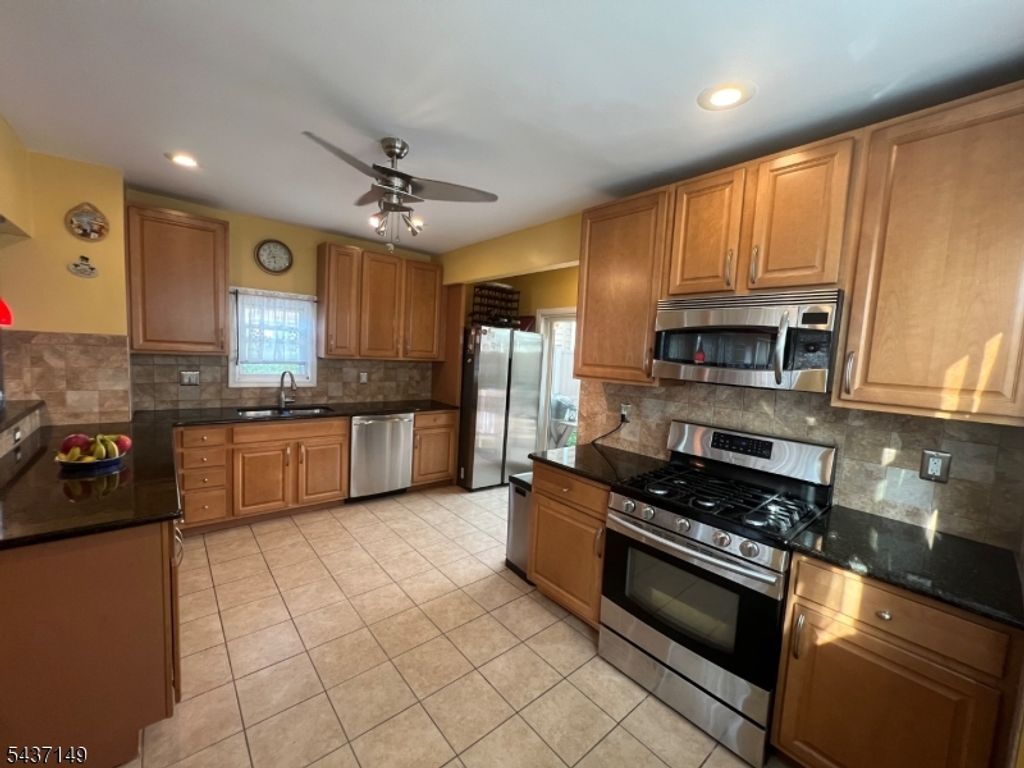 116 Prospect Ave, North Arlington Boro, NJ 07031 — exterior