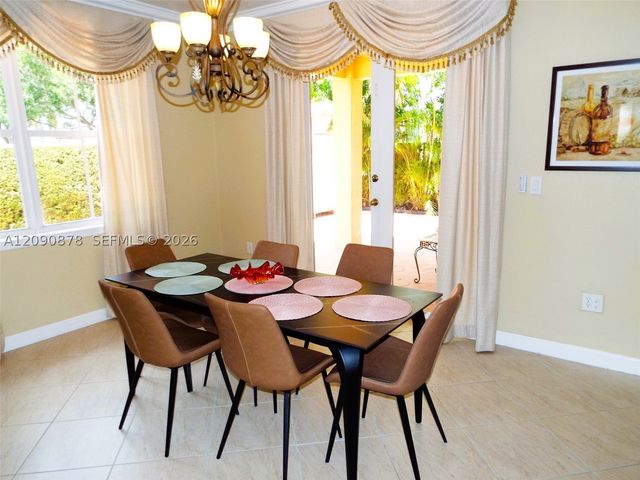 6042 SW 163rd Ave, Miami, FL 33193