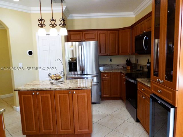 6042 SW 163rd Ave, Miami, FL 33193