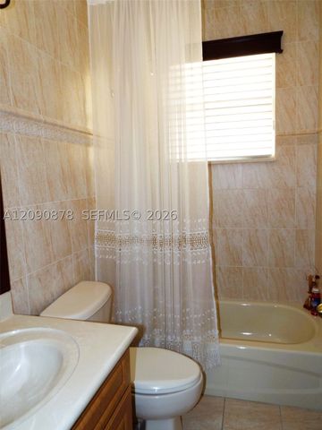 6042 SW 163rd Ave, Miami, FL 33193