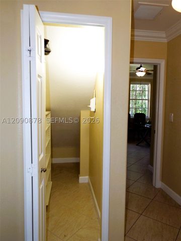 6042 SW 163rd Ave, Miami, FL 33193