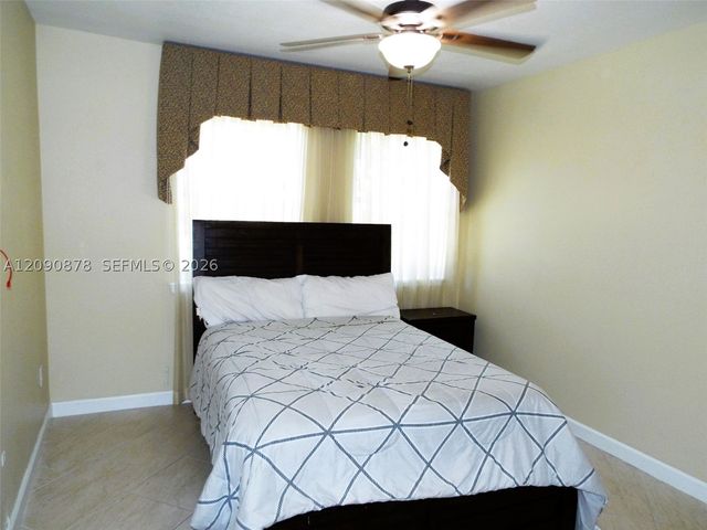 6042 SW 163rd Ave, Miami, FL 33193