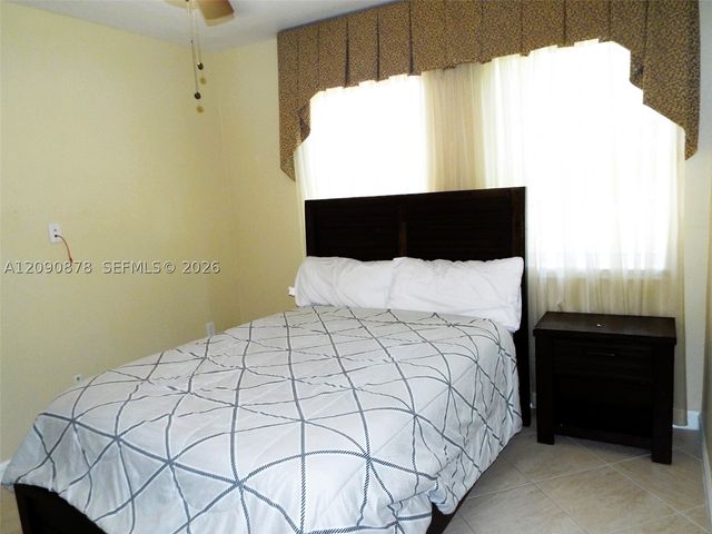 6042 SW 163rd Ave, Miami, FL 33193