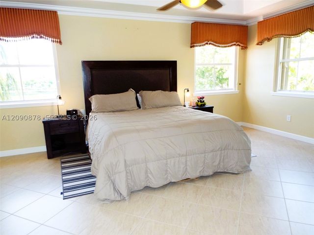 6042 SW 163rd Ave, Miami, FL 33193