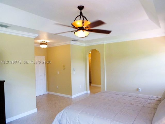 6042 SW 163rd Ave, Miami, FL 33193