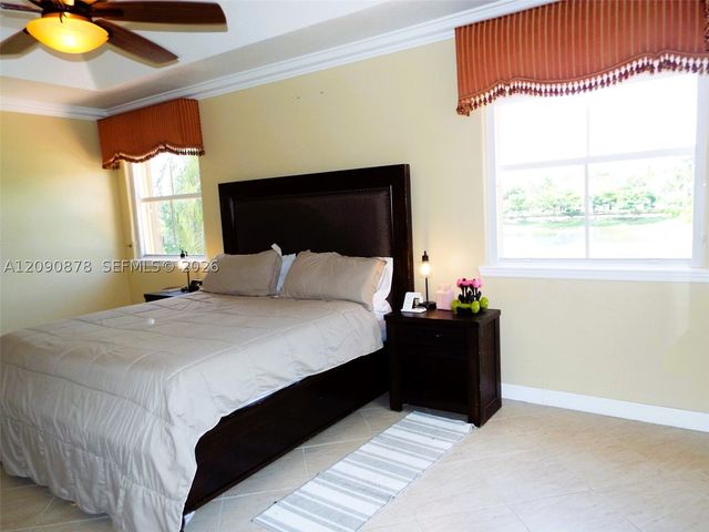 6042 SW 163rd Ave, Miami, FL 33193