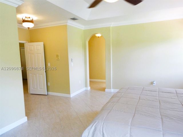 6042 SW 163rd Ave, Miami, FL 33193