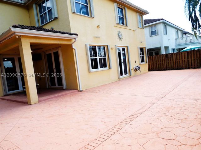 6042 SW 163rd Ave, Miami, FL 33193