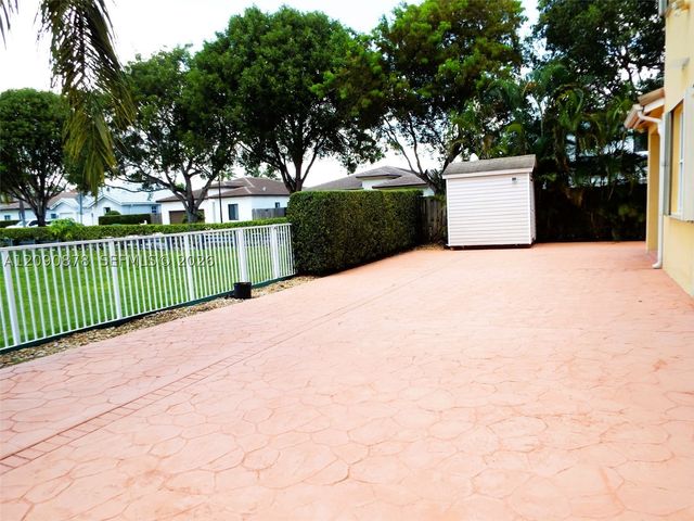 6042 SW 163rd Ave, Miami, FL 33193