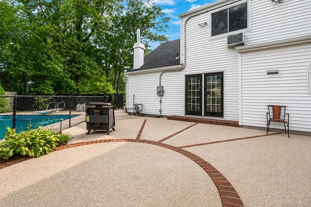 23 Dellmarie Lane, Nesconset, NY 11767