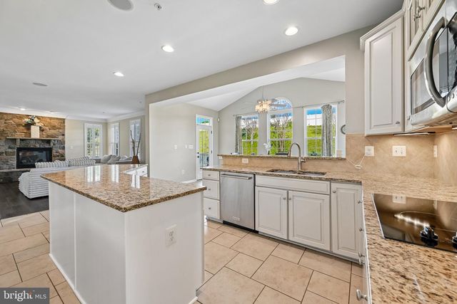 338 MEADOW CREEK DR, Westminster, MD 21158
