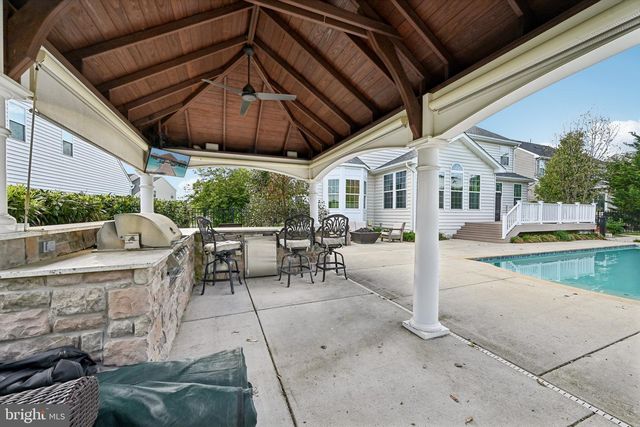 338 MEADOW CREEK DR, Westminster, MD 21158
