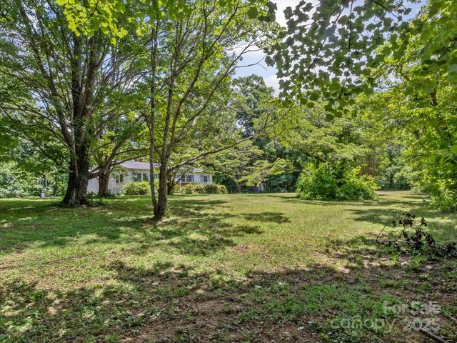 859 Stacy Hill Road, Nebo, NC 28761