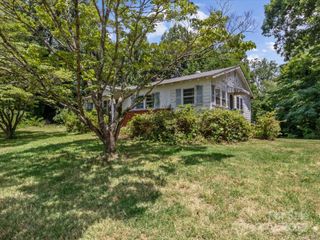 859 Stacy Hill Road, Nebo, NC 28761