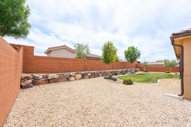 2749 W 310 N, Hurricane, UT 84737
