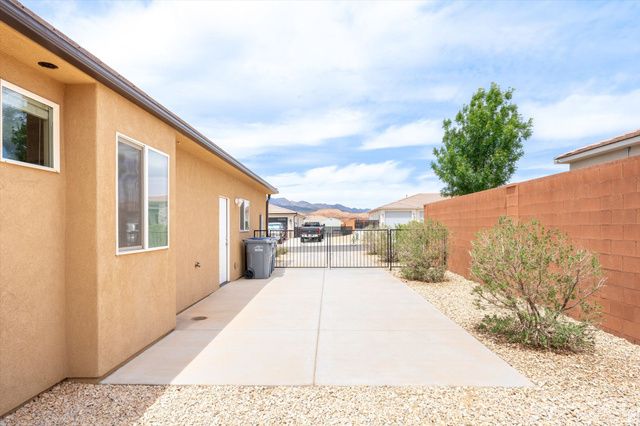 2749 W 310 N, Hurricane, UT 84737