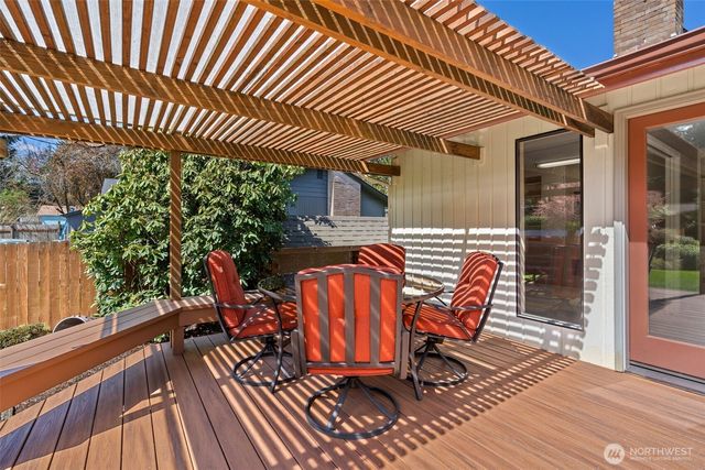 2403 Elliott Avenue NW, Olympia, WA 98502