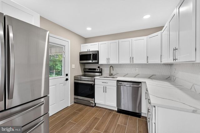 1132 STEPHEN DR, Middle River, MD 21220
