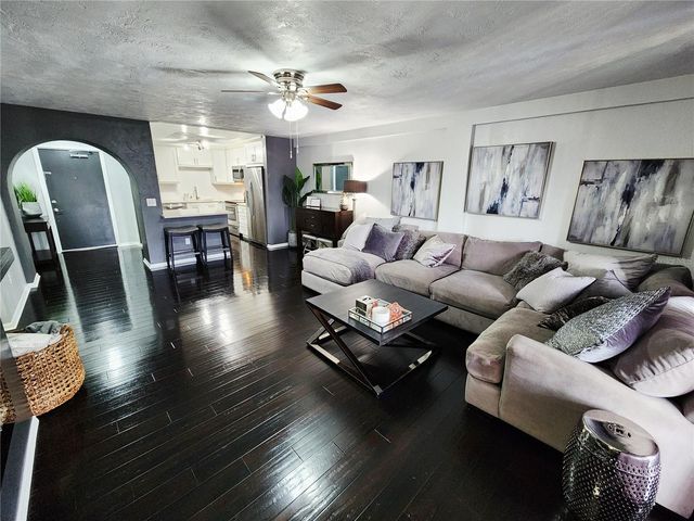 4651 1ST STREET NE 306, St Petersburg, FL 33702