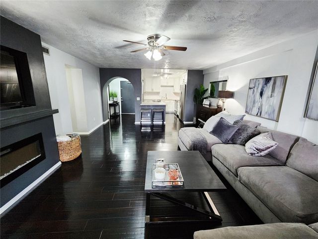 4651 1ST STREET NE 306, St Petersburg, FL 33702