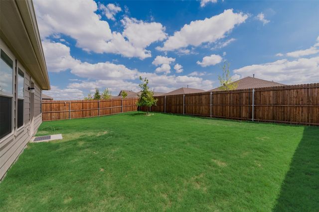 1801 Avery Pointe Drive, Anna, TX 75409