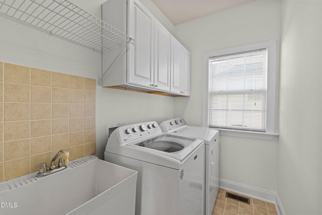 105 Rockport Ridge Way, Cary, NC 27519