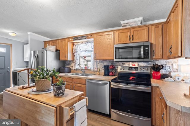 32 STONEHILL PARK, Annville, PA 17003