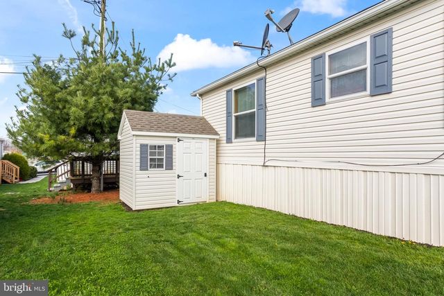 32 STONEHILL PARK, Annville, PA 17003