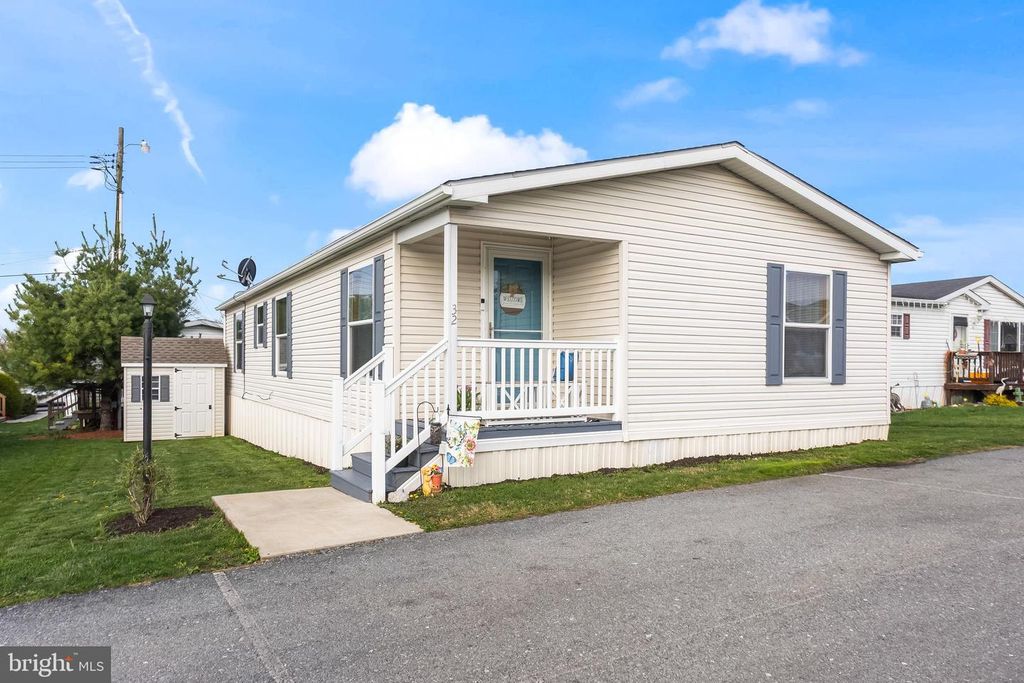32 STONEHILL PARK, Annville, PA 17003